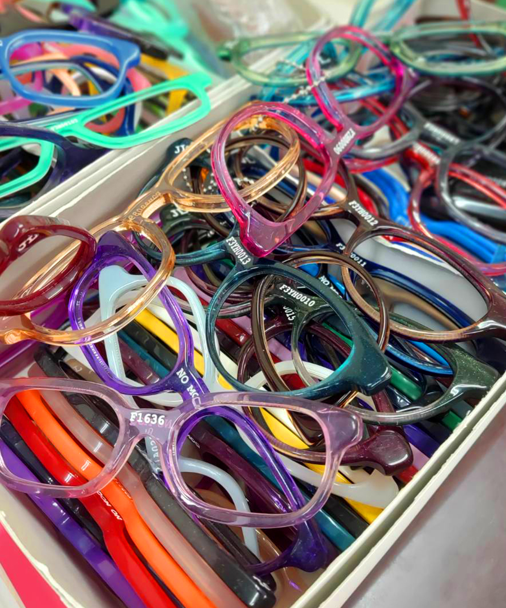 ✝ New Eyewear Meeting ✝