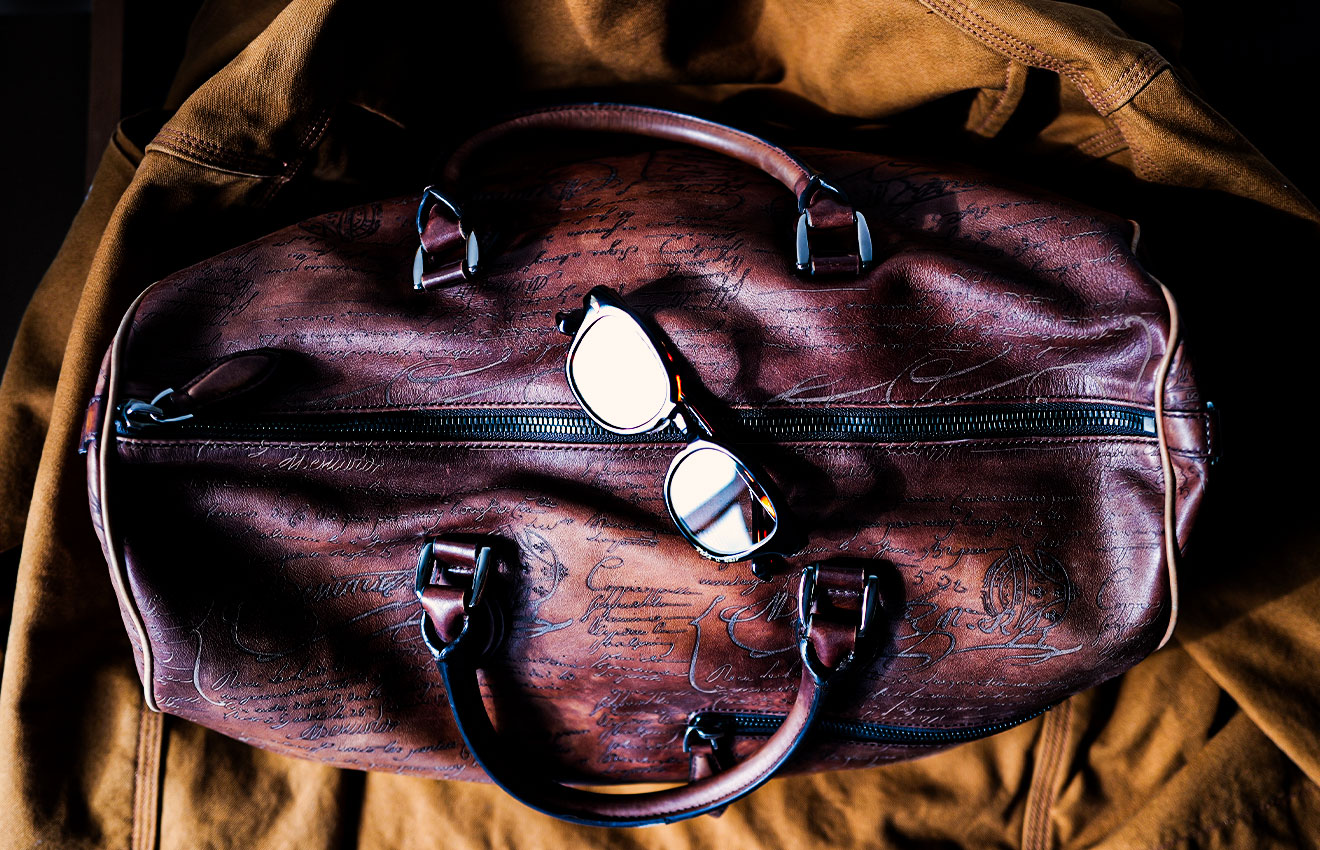 ★ 知的さと自然な存在感 ★