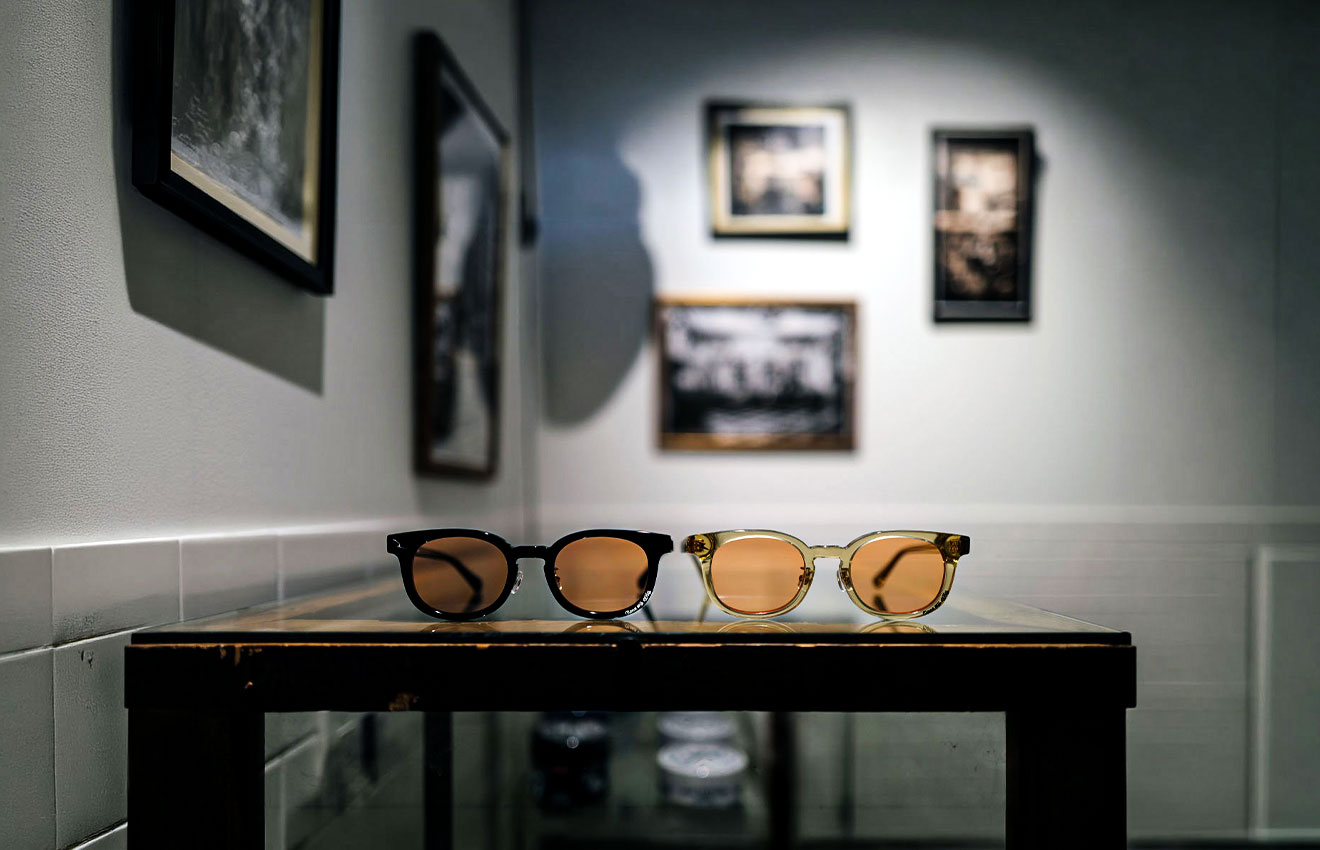 Pale Orangeレンズ