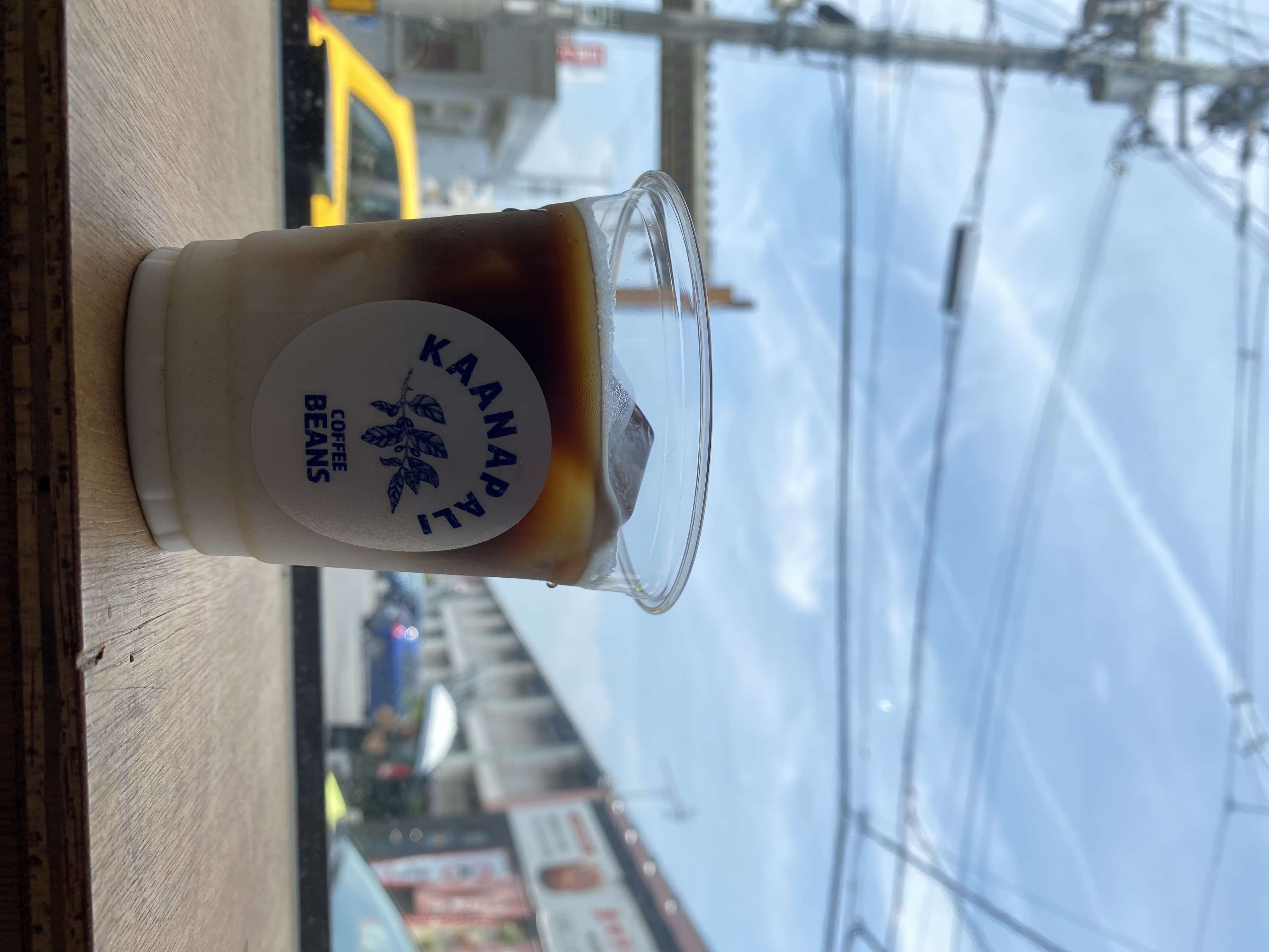 ☀️ 暑い日にぴったり！当店の冷たいドリンクでクールダウンしませんか？ 🧊