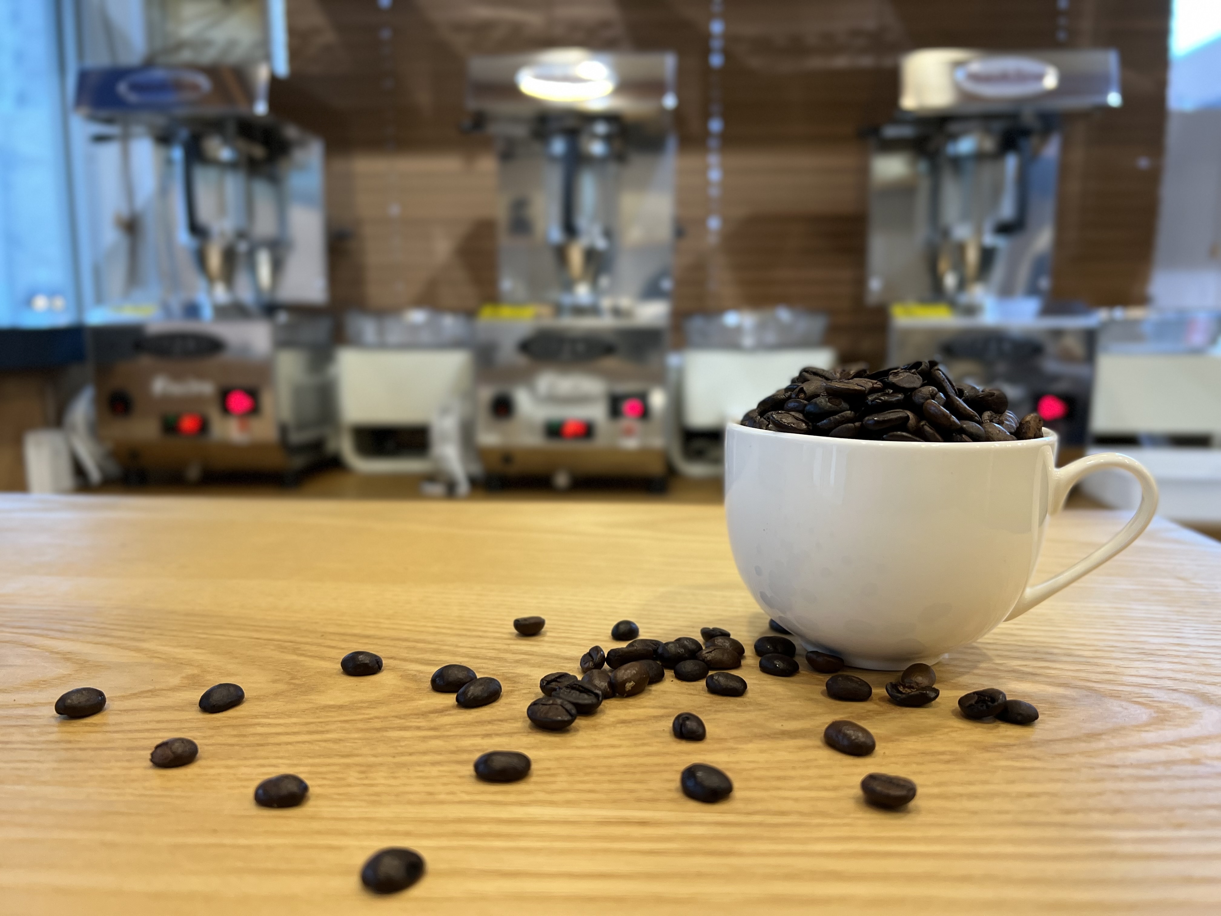☕ 挽きたては、なぜこんなに香るんだろう？