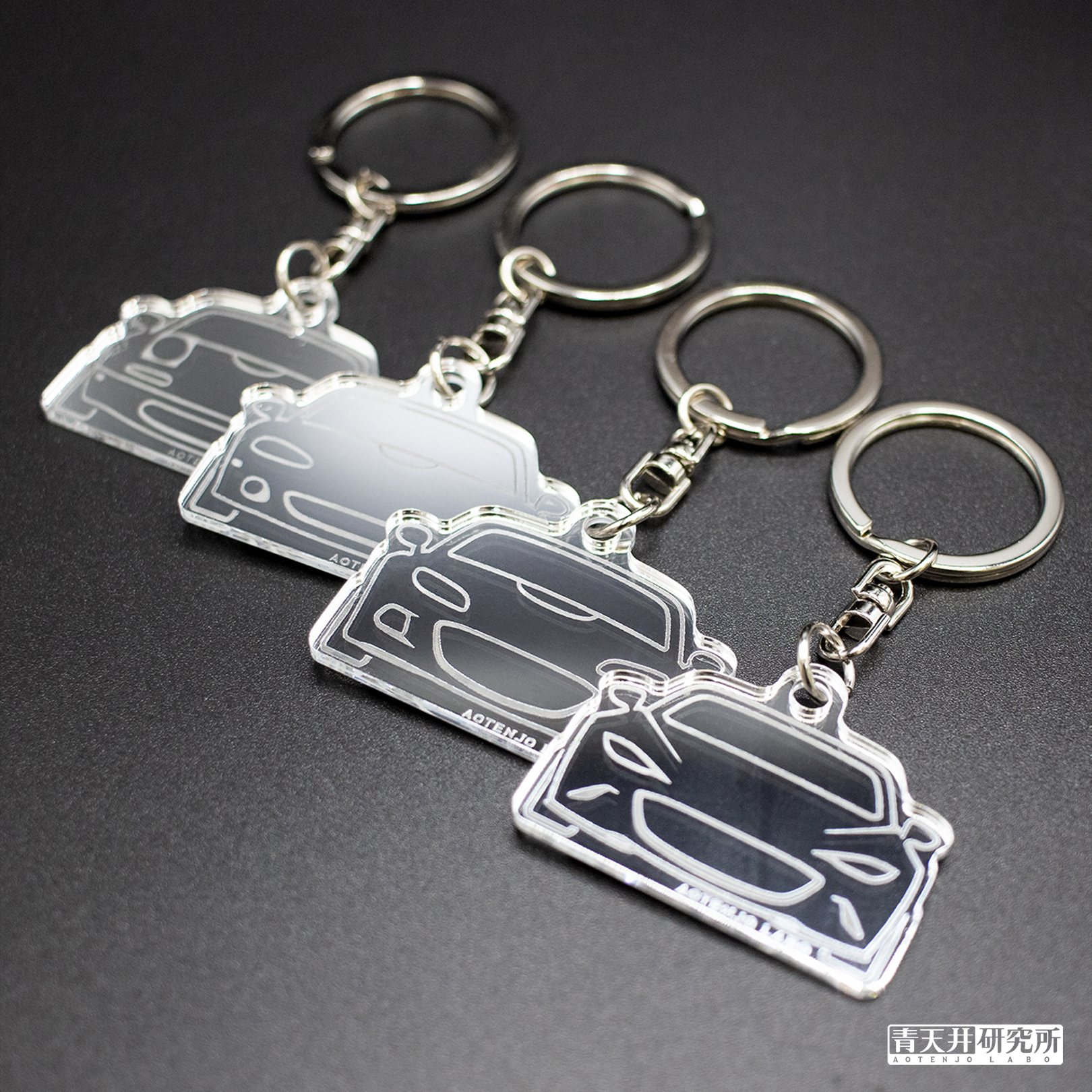 新キーホルダー「アクリルミラーキーホルダー」登場！！