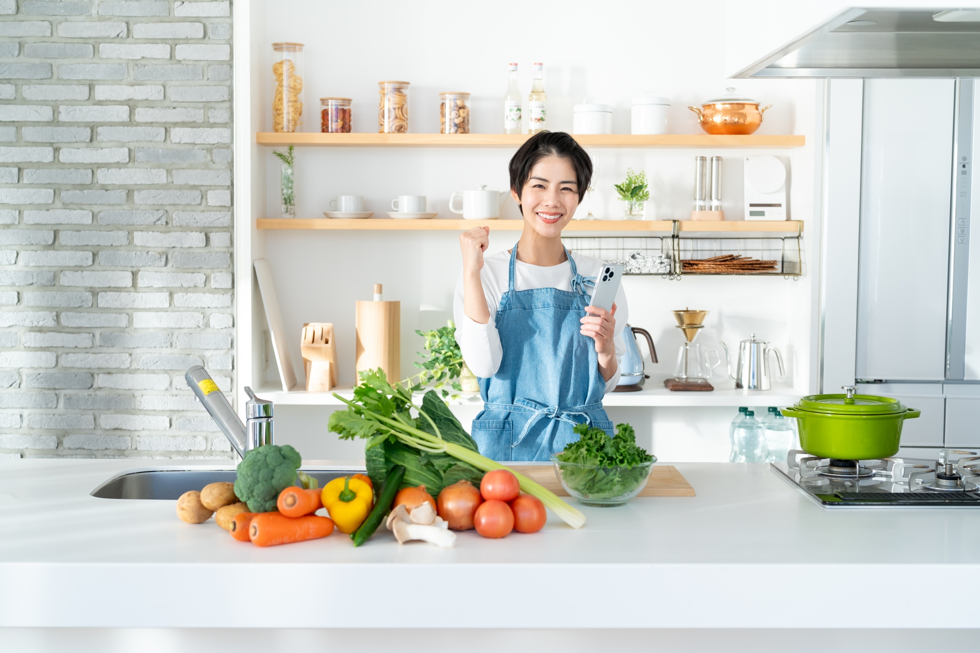 台所・冷蔵庫は菌まみれ　菌うつりでお弁当にまで菌が広がっちゃう