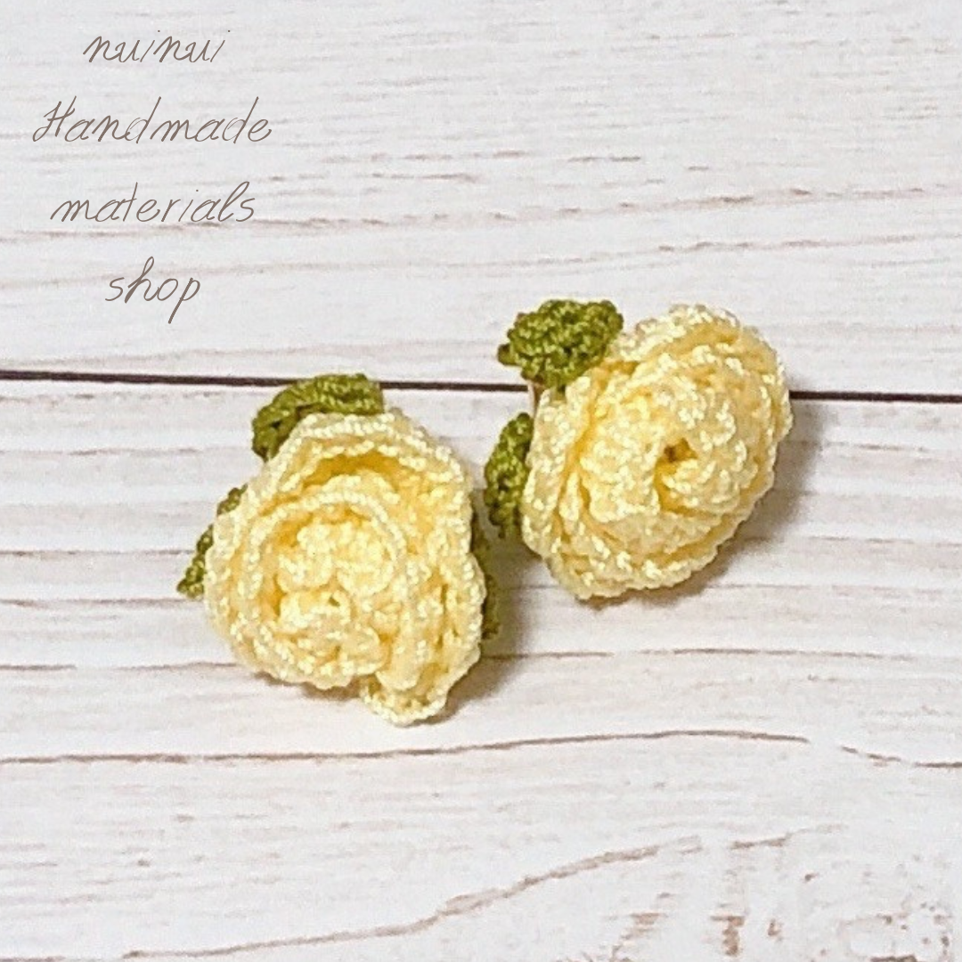 【✨新商品✨】優しいイエローカラーのミニバラレース編みピアス