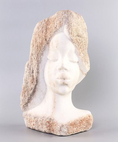 ショナ彫刻で用いる原石紹介「Dolomite (苦灰石)」