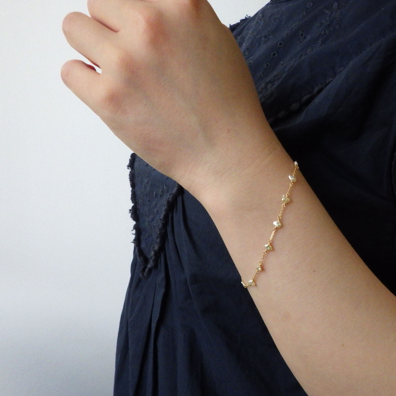 人気です!アコヤケシ真珠のステーションブレスレットを追加しました