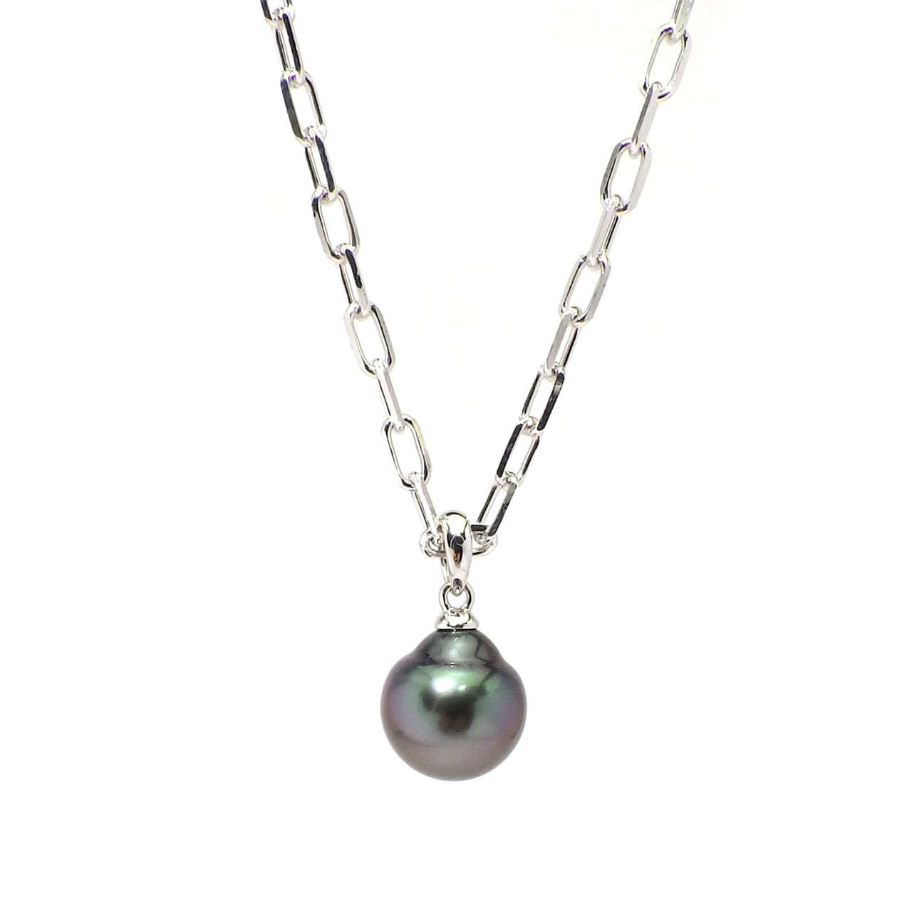 美しい黒蝶真珠とシルバーチェーンのペンダントネックレスを追加しました