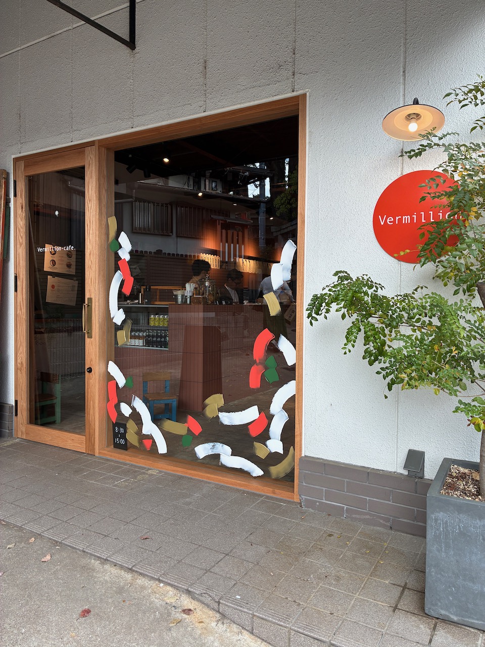 カフェのガラスにペインティングをしました。 | 京都・伏見稲荷