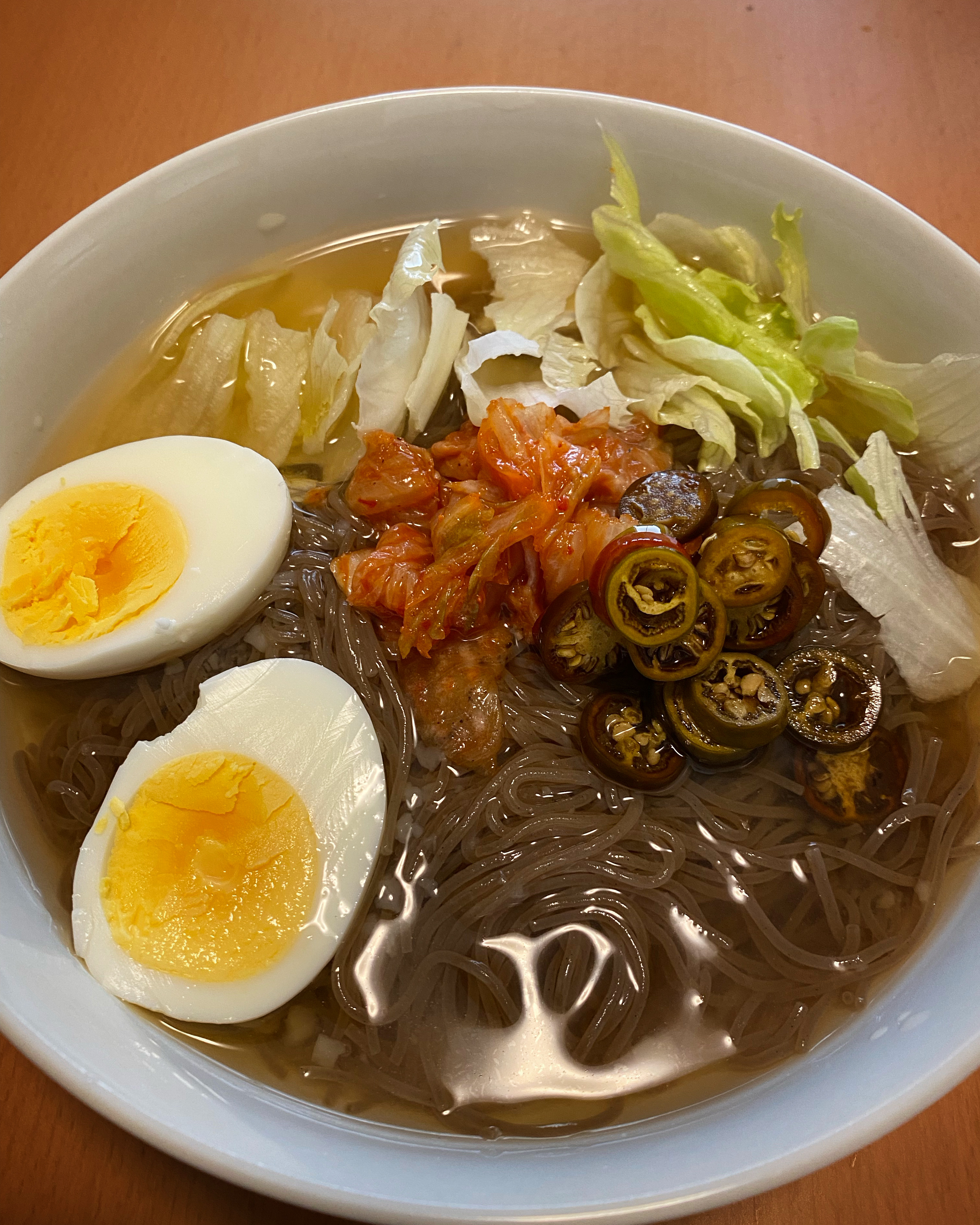 冷麺にハラペーニョ