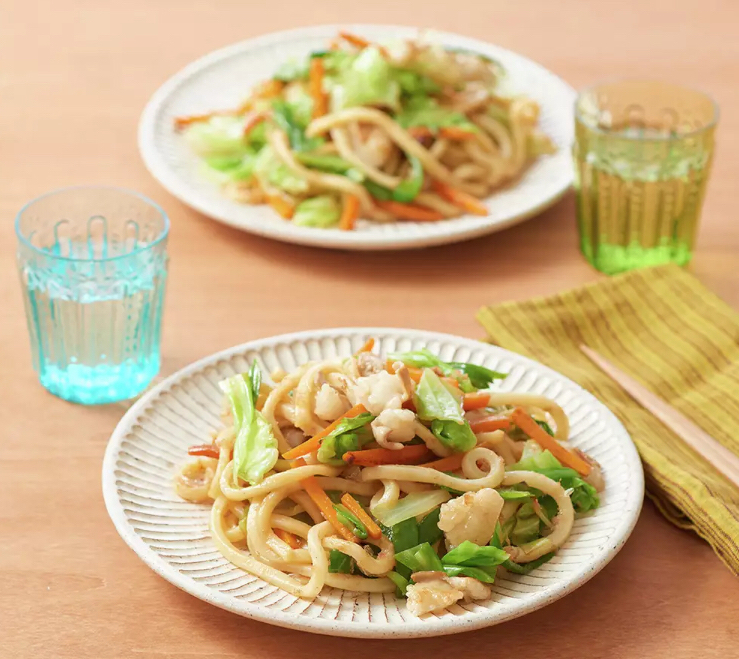 絶品　生ﾎﾙﾓﾝで極雅焼きうどん（醤油味）