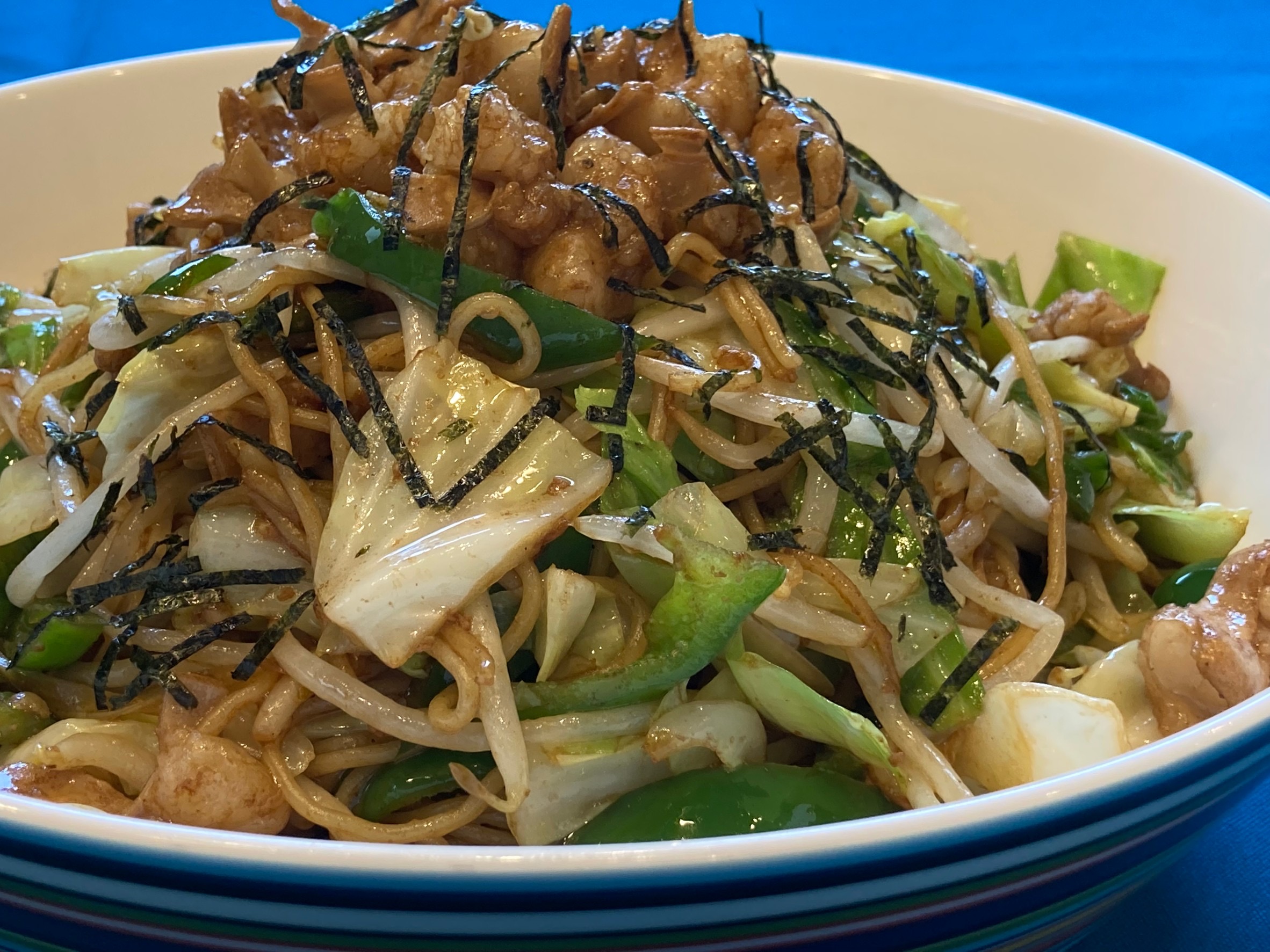 生ホルモンでソース焼きそば