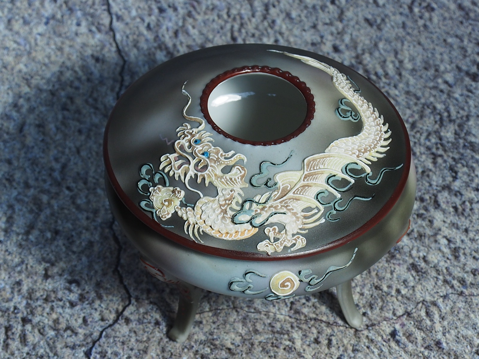 オールドノリタケ　盛り上げ moriage  龍　ドラゴン　Hair Receiver の謎