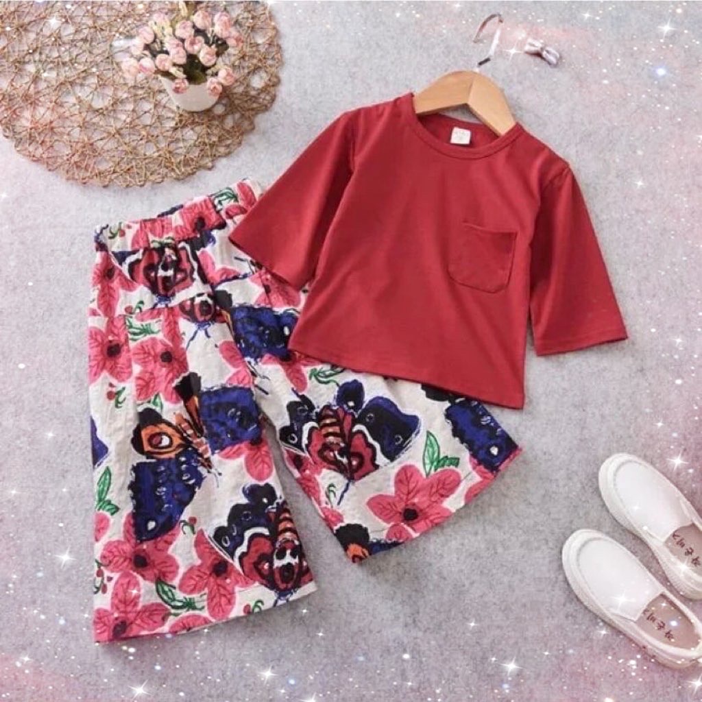 流行りのワイドパンツのセットアップ商品♡
