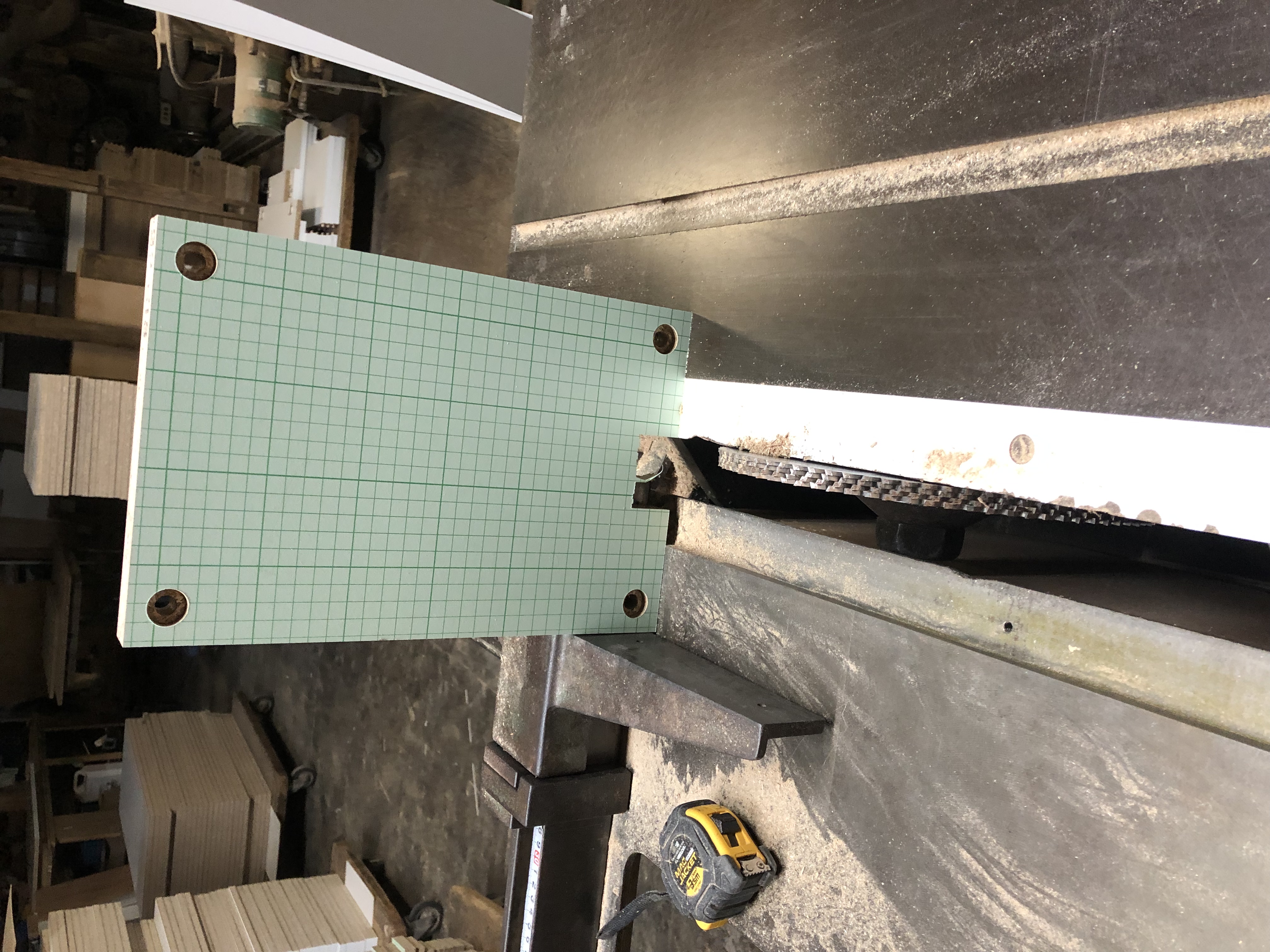 分電盤の加工をしました