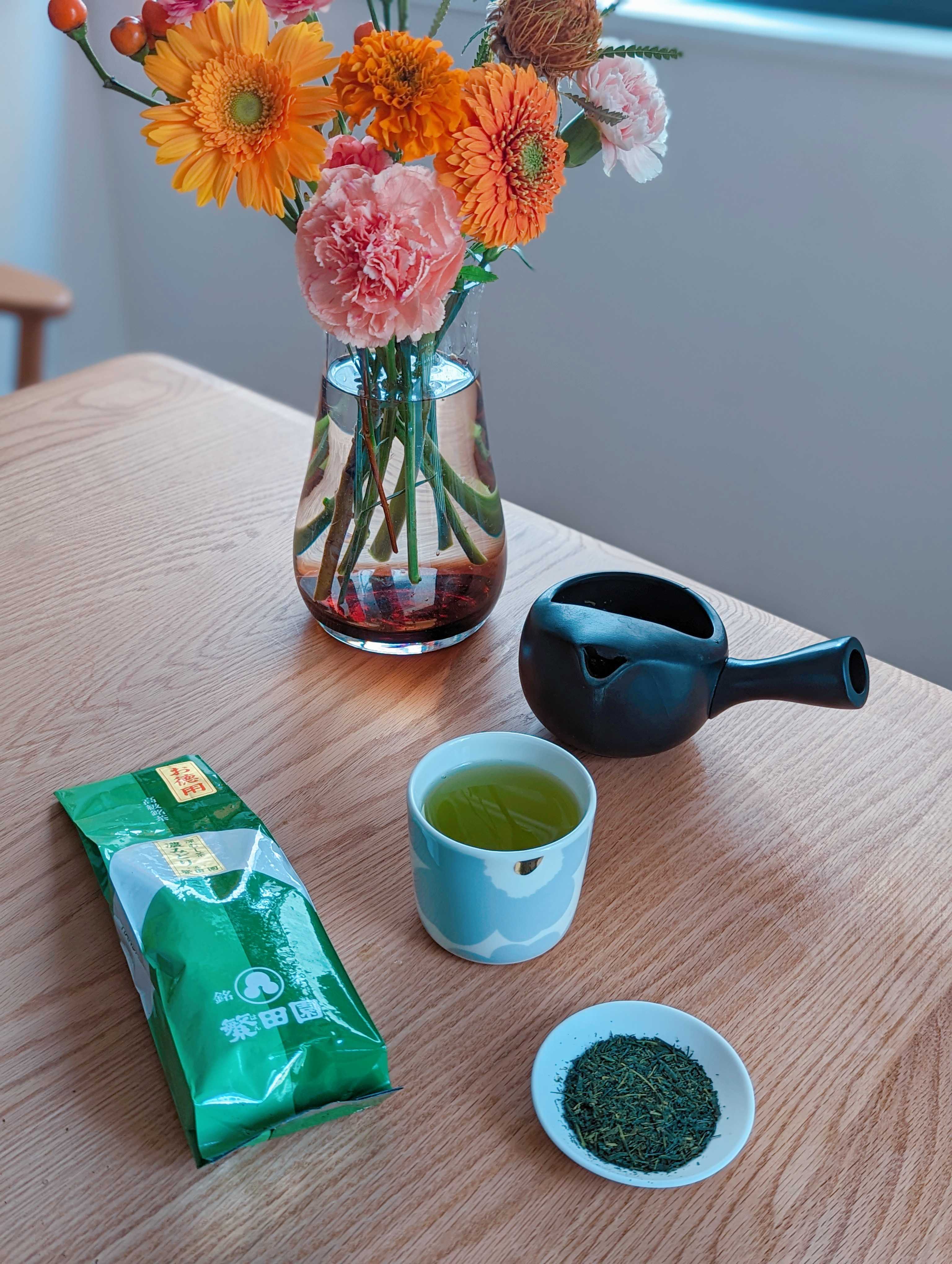 2023.10.12 今日の朝茶「深蒸し茶 濃いみどり」