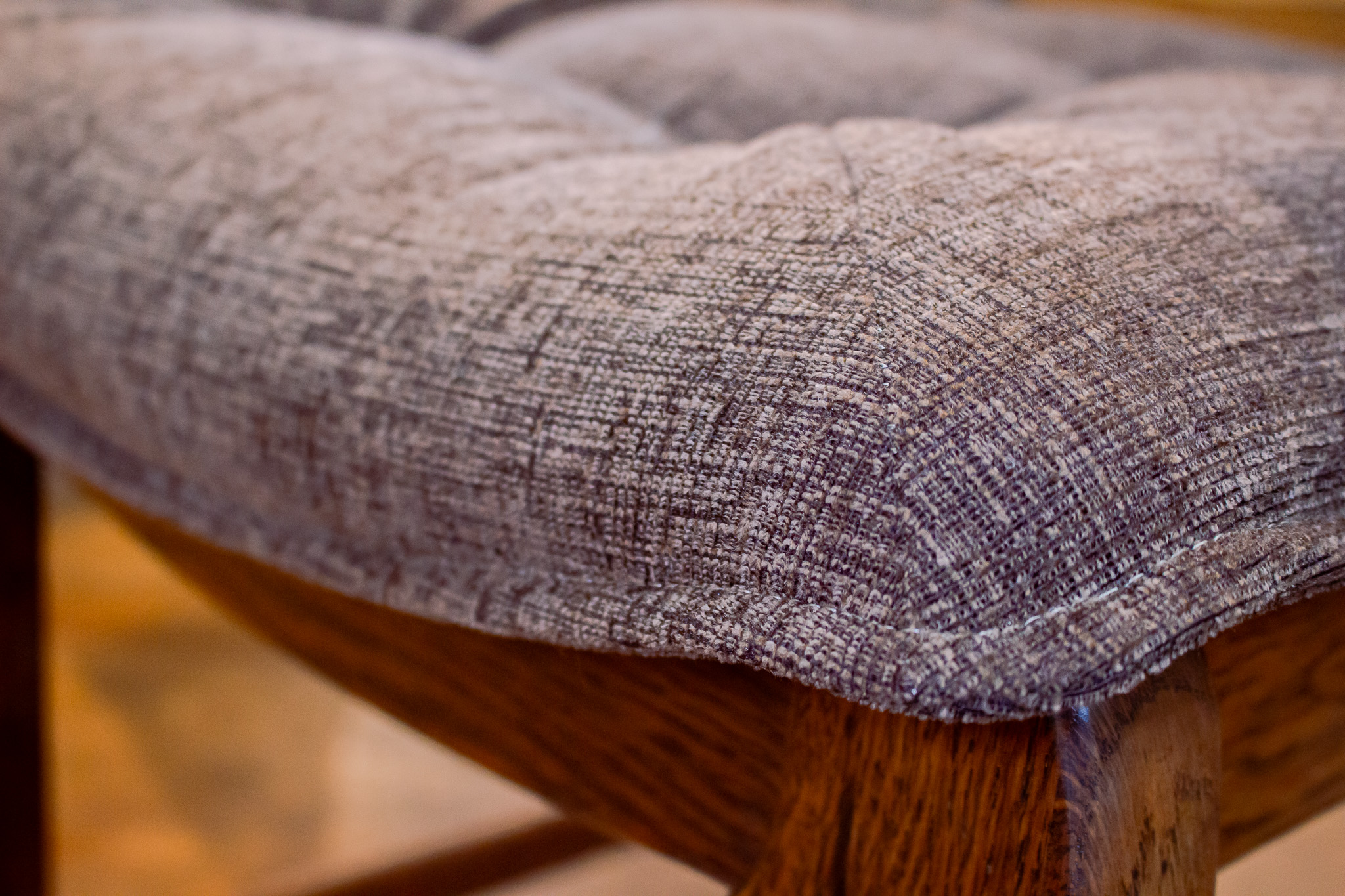 11月ご依頼分の張り替え、続々仕上がり中！🪑