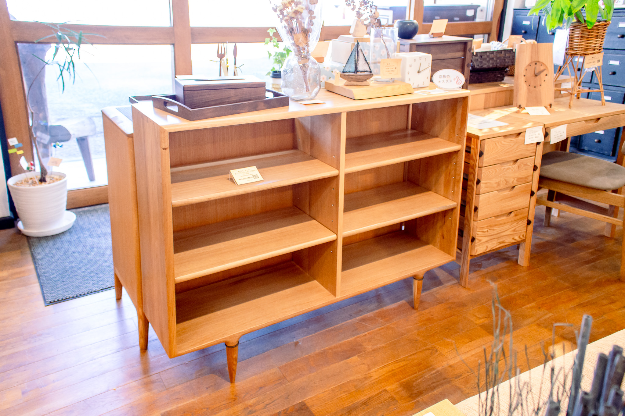 新しい家具、入ってます🙌