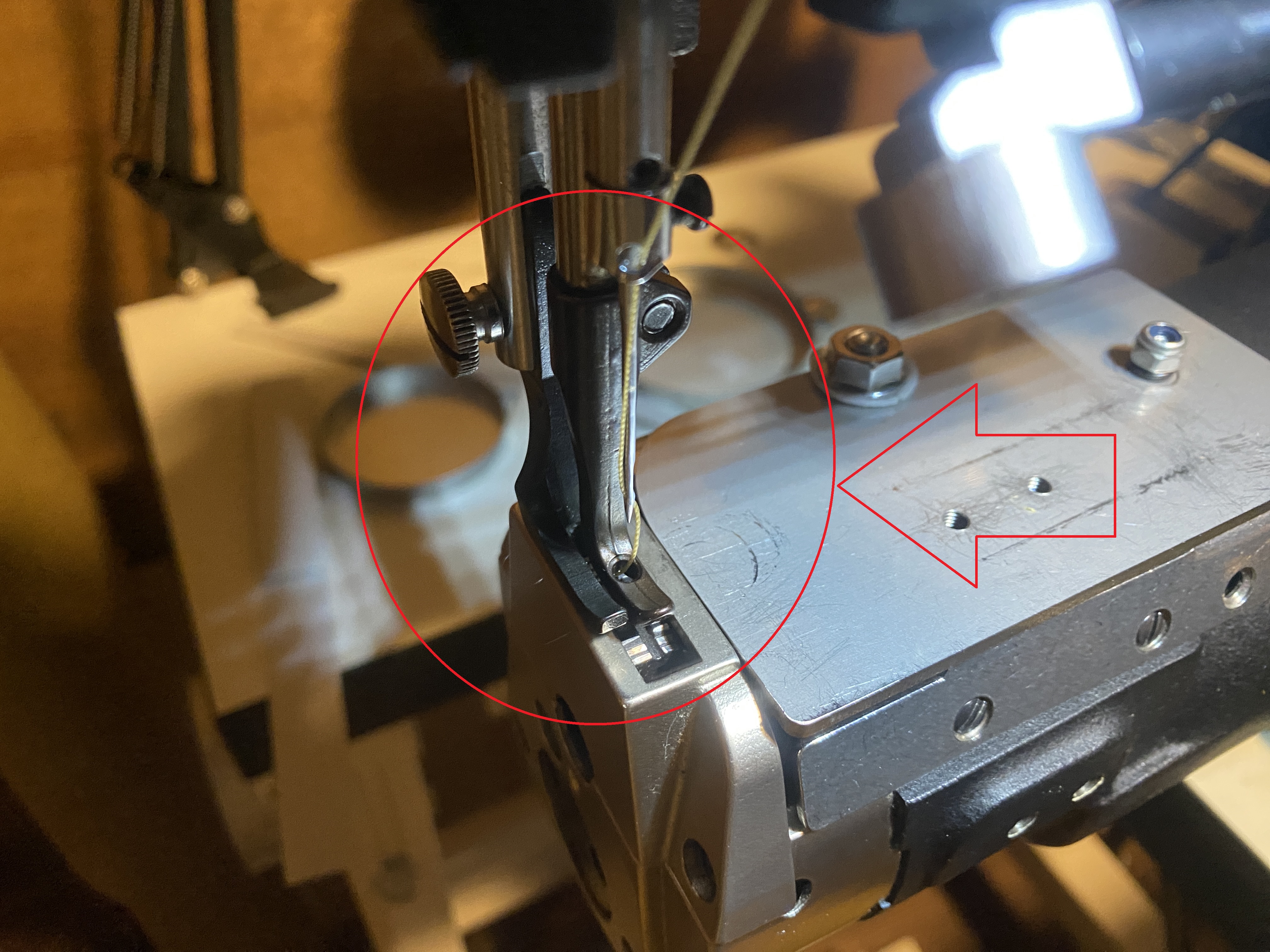 バッグを作るには、たくさんの押さえが必要って知ってました？