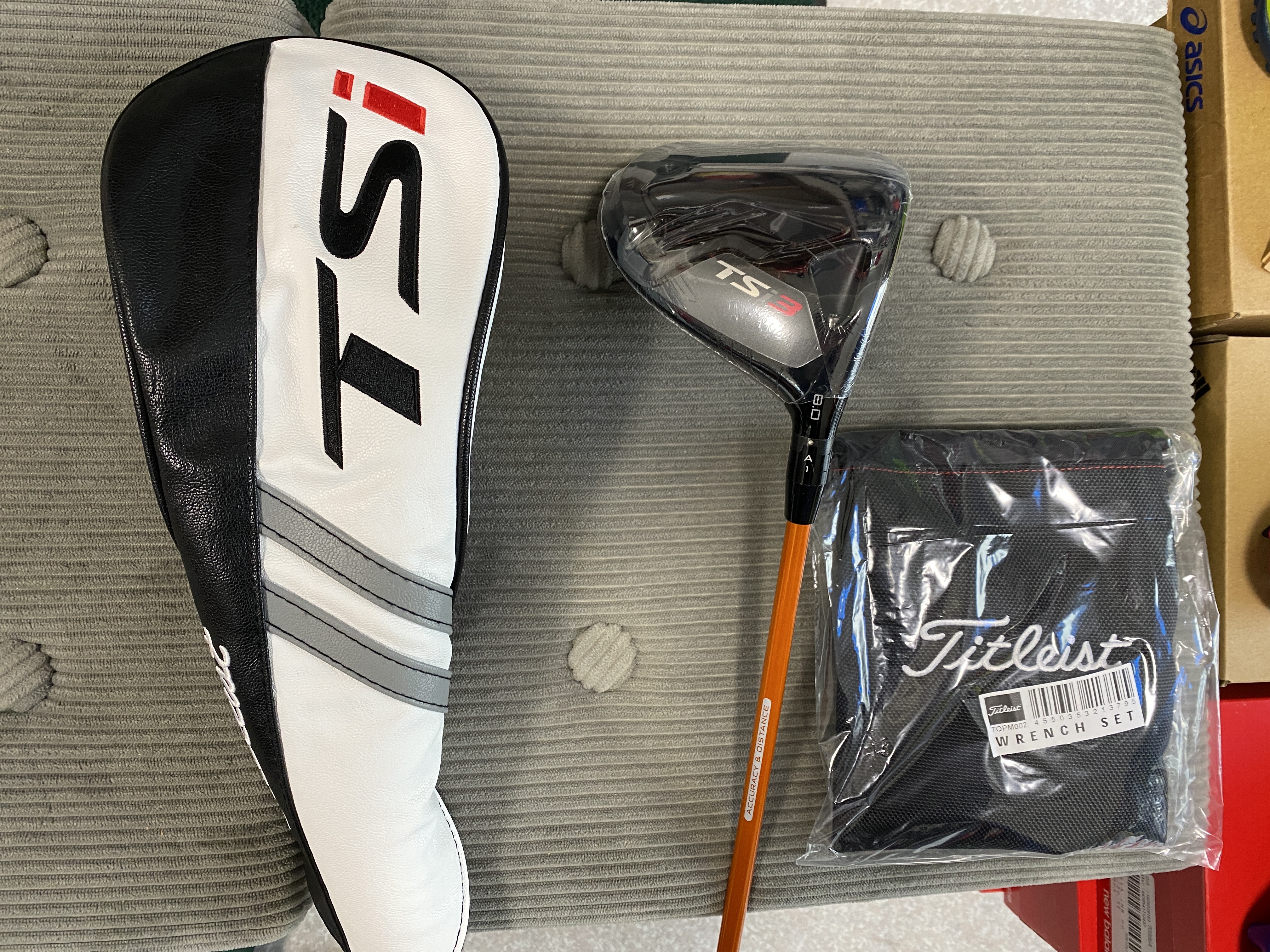 タイトリストTSi3ドライバー入荷！