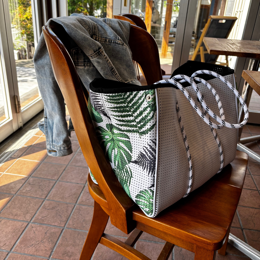 ☼ ハワイアンネオプレンLトート ☼ 新入荷