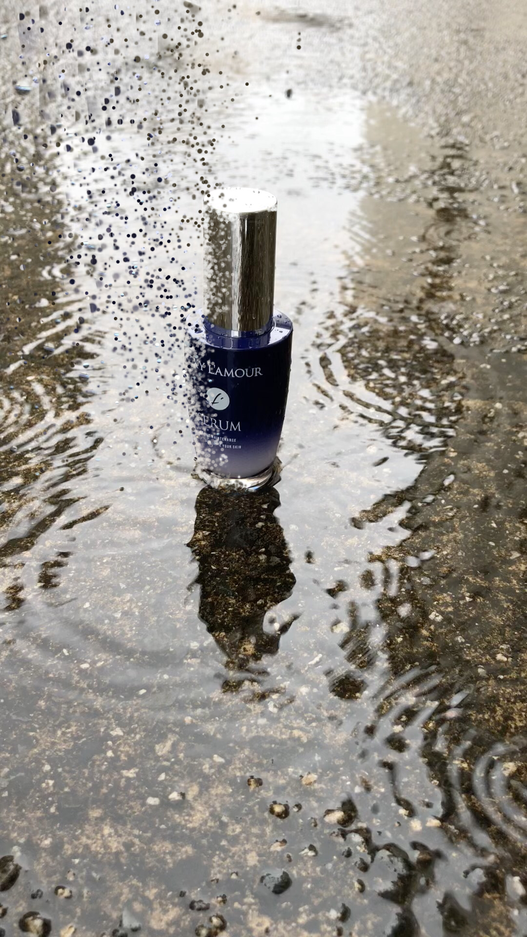 梅雨の肌にも