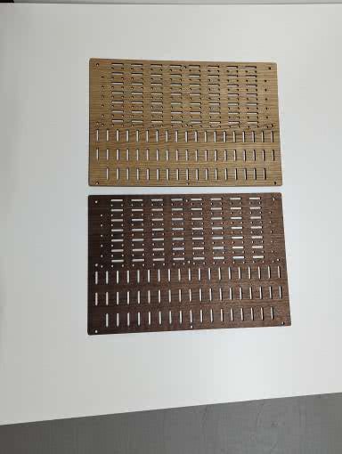アルミコンテナ蓋裏パネル　新サイズ発売間近