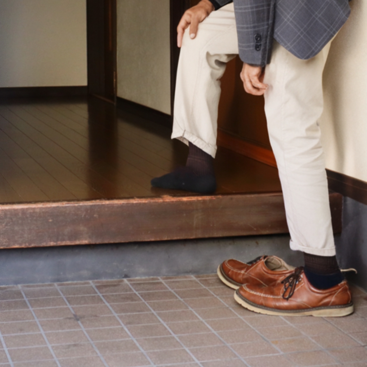 【段差の悩みを上品に解決】熊本県産い草の玄関踏み台が選ばれる理由