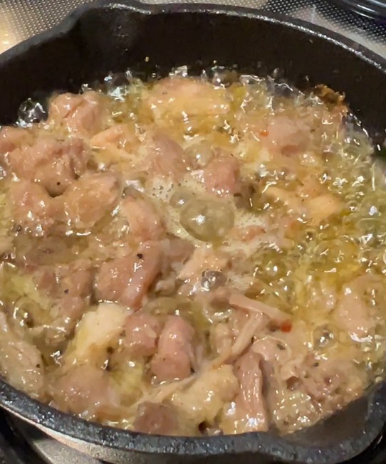 この時期に食べたい鴨のアヒージョ🦆