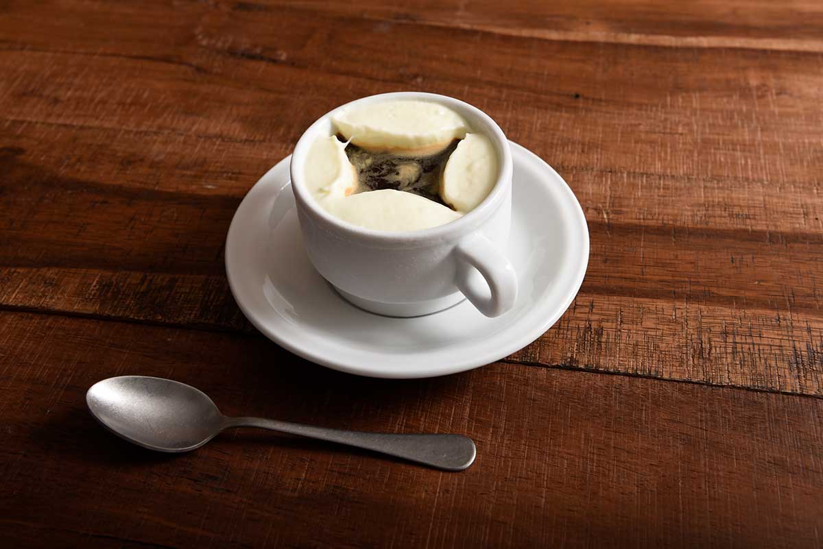 チェルヴィニア カプチーノカップ