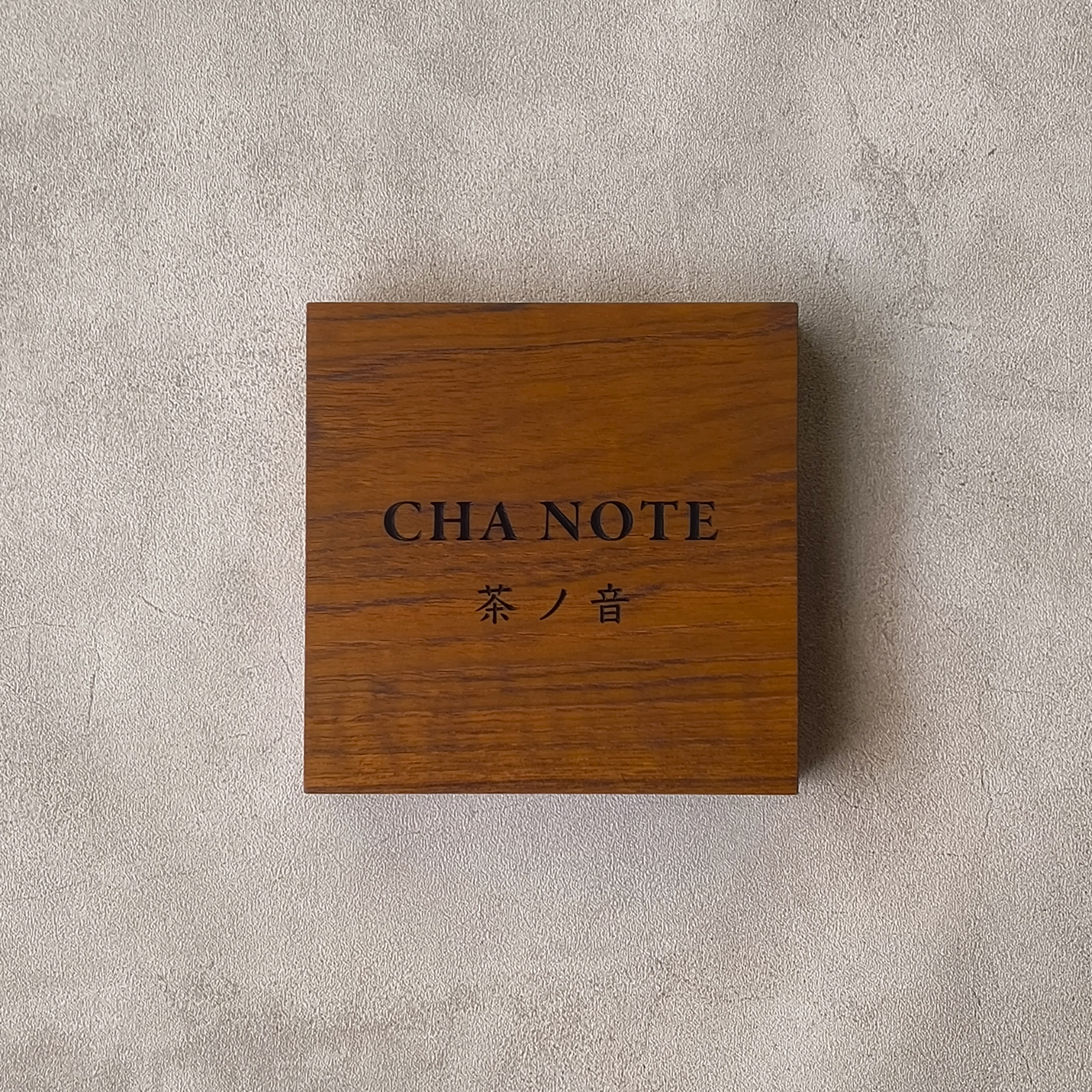 チーク材 木製表札 CHA NOTE様 製作例