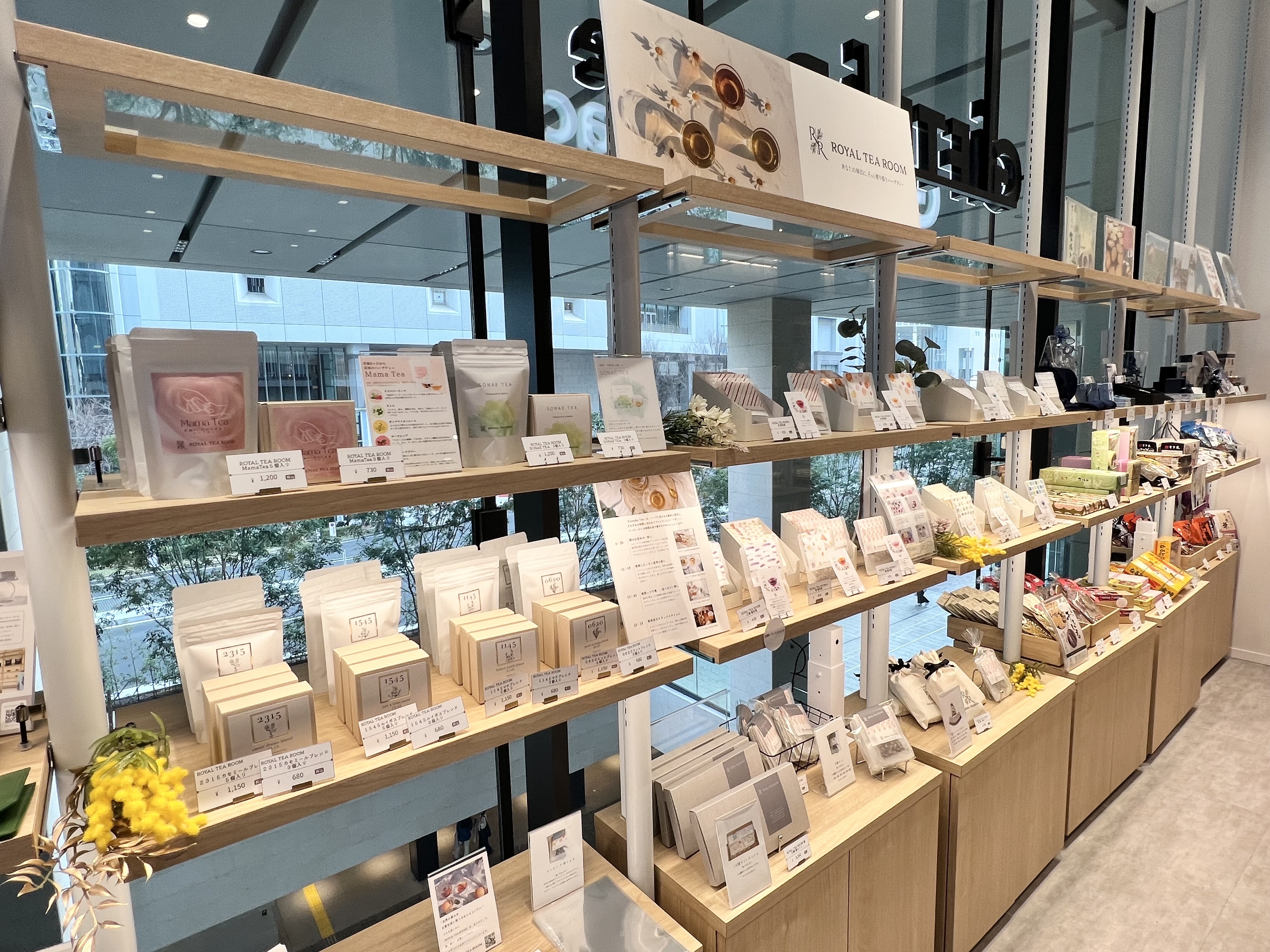KITTE大阪　Giftpadspace ポップアップショップ
