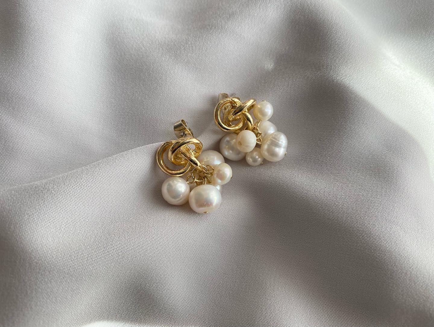 上品ピアス･:*