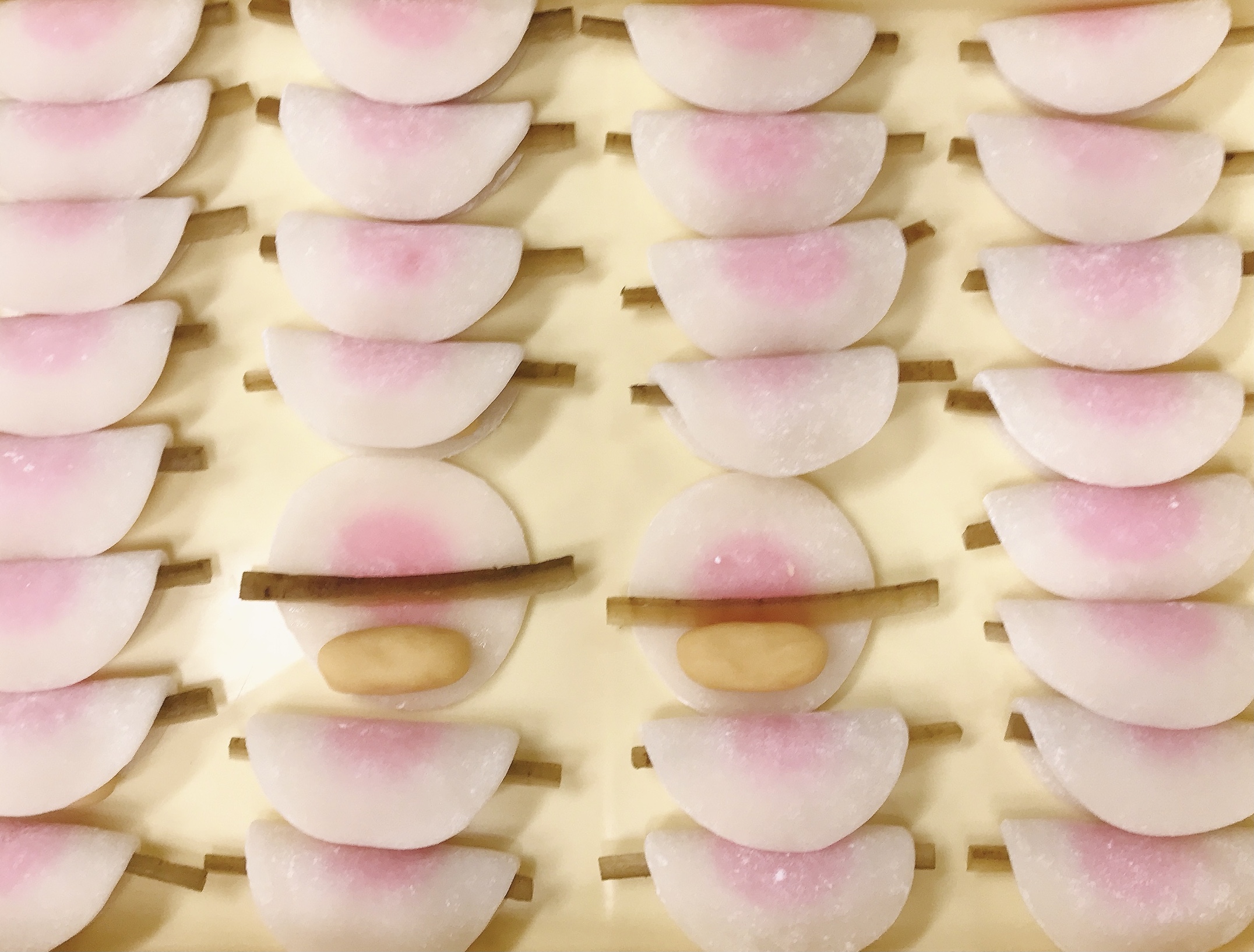 はなびらもち
