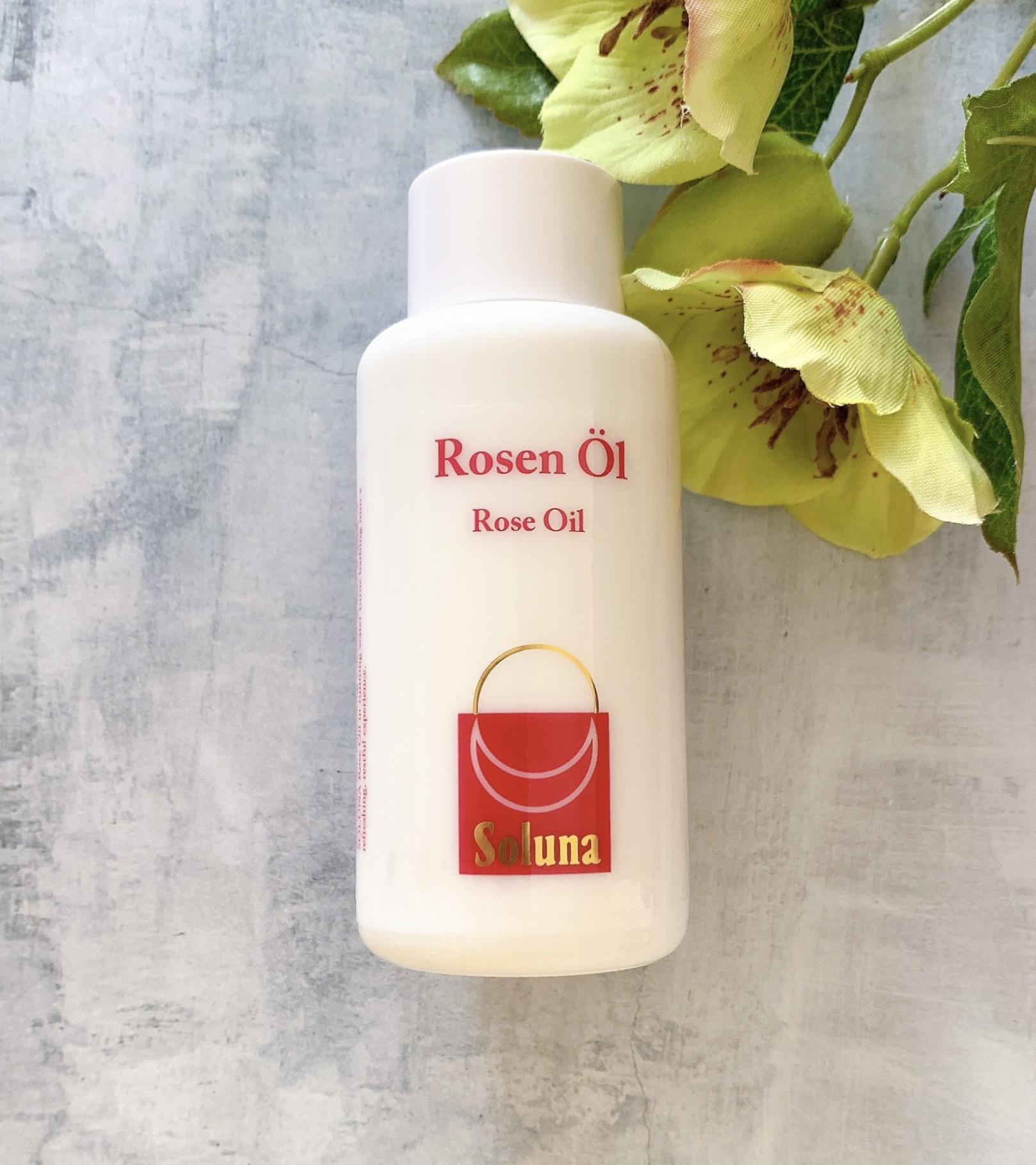 【自然の恵みをギュッと凝縮した贅沢オイル】