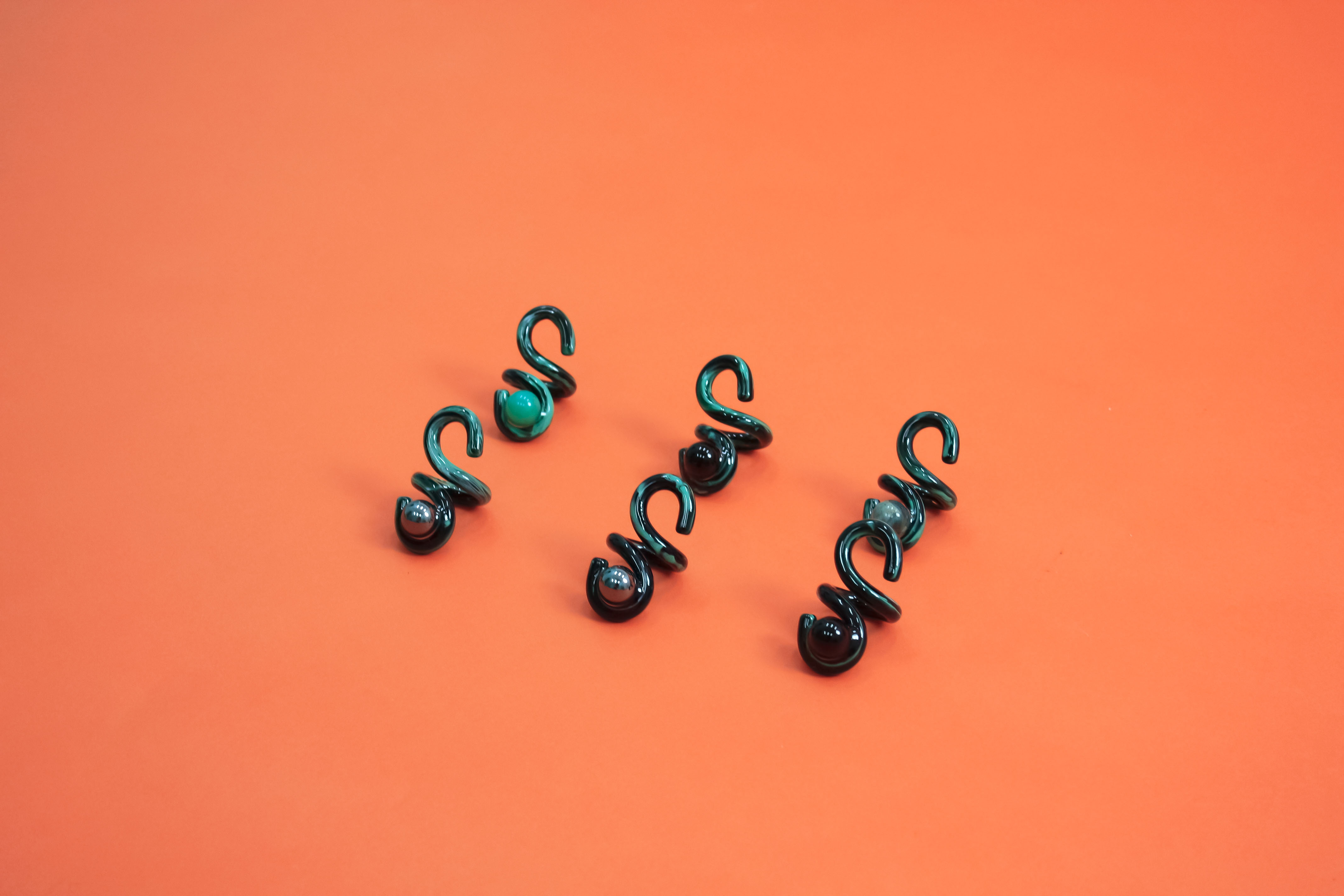 Arrow シリーズからマーブルカラーが登場