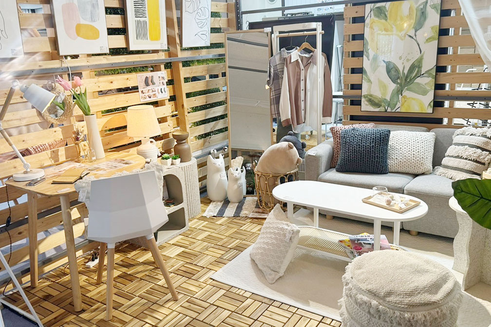 新商品、続々入荷中～！