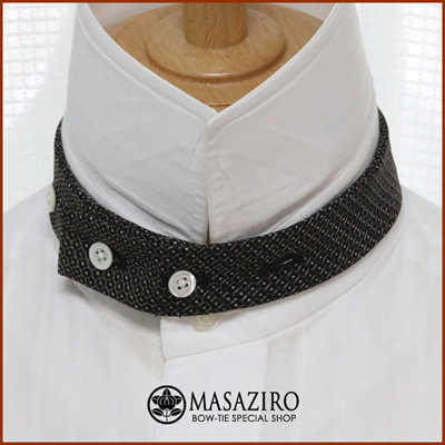 MASAZIROのボウタイその美しい装着方法。