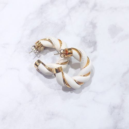 BOTTEGA VENETA ボッテガ ヴェネタ ツイスト ピアス レザー シルバー925.