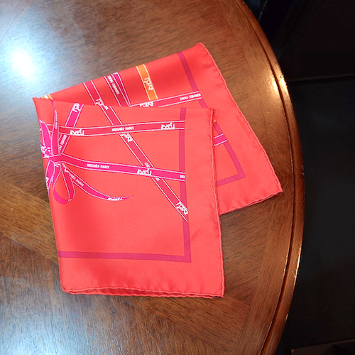 HERMES エルメス ボルデュック スカーフ プチカレ シルク オレンジ ピンク系 リボン柄.