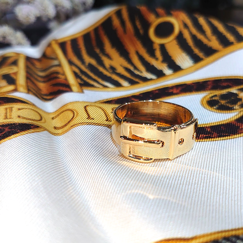 【SALE！GUCCI】グッチ ベルトモチーフ スカーフリング.