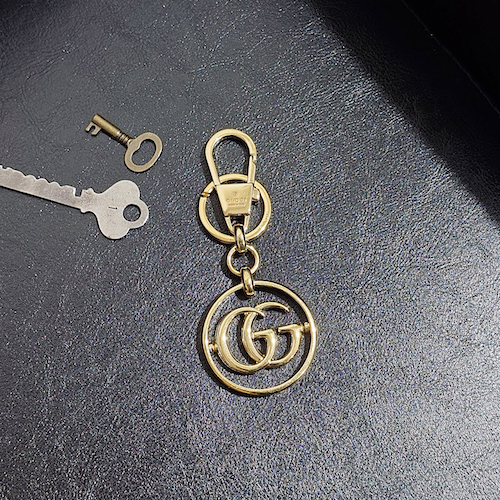 GUCCI グッチ サークル ダブルG スピン ロゴ キーチェーン キーホルダー ゴールド.