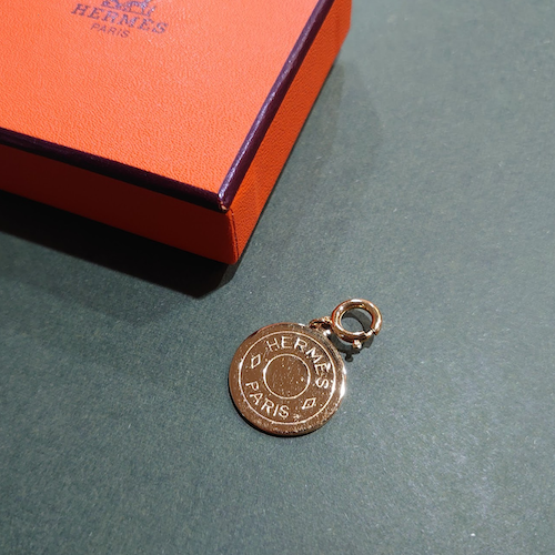【HERMES】 エルメス セリエ ペンダントトップ ゴールド .