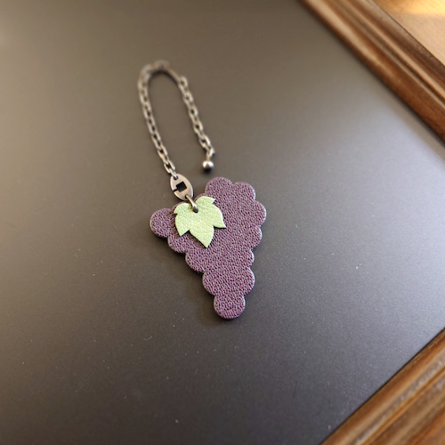 HERMES エルメス フルーツチャーム ぶどう.