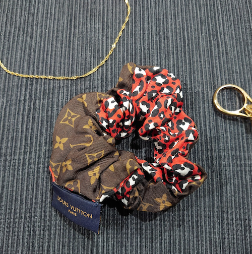 【Louis Vuitton】 ルイヴィトン LV シュシュ ヘアゴム M77011.