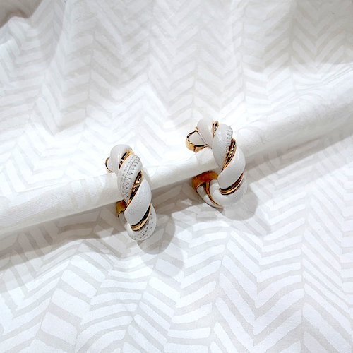 BOTTEGA VENETA ボッテガ ヴェネタ ツイスト ピアス レザー シルバー925.