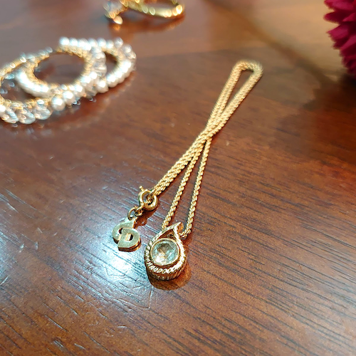 【SALE！Christian Dior】ドロップトップ ゴールド ネックレス.