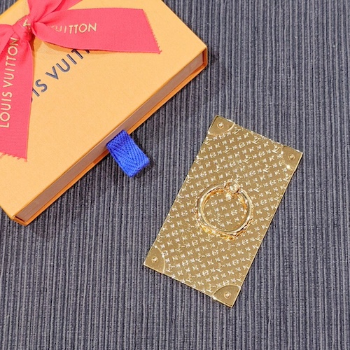 LOUIS VUITTON ルイヴィトン フォンリング トランク スマホリング M63145.