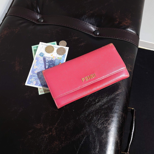 【FENDI】 フェンディー フロントロゴ ロングウォレット ホック式 ピンク.