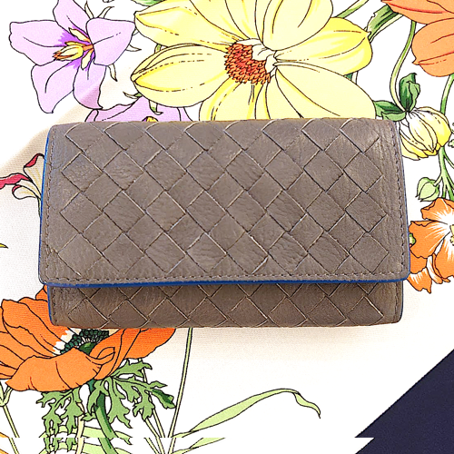 【BOTTEGA VENETA】 ボッテガ・ヴェネタ イントレチャート 6連キーケース グレー.