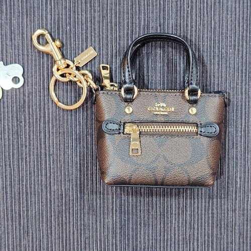 COACH コーチ シグネチャー miniバッグ バッグチャーム キーホルダー .